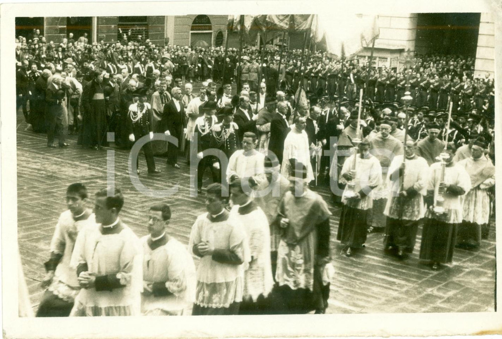 Fotografia d epoca originale 1938 GENOVA Arrivo nuovo arcivescovo Pietro BOETTO sostenitore DELASEM Foto 1