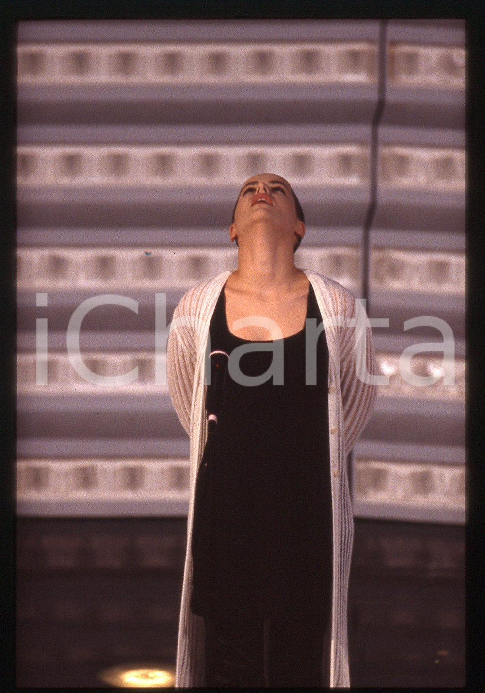 35mm vintage slide* 1998 SANREMO Silvia SALEMI sul palco del Teatro Ariston (5)