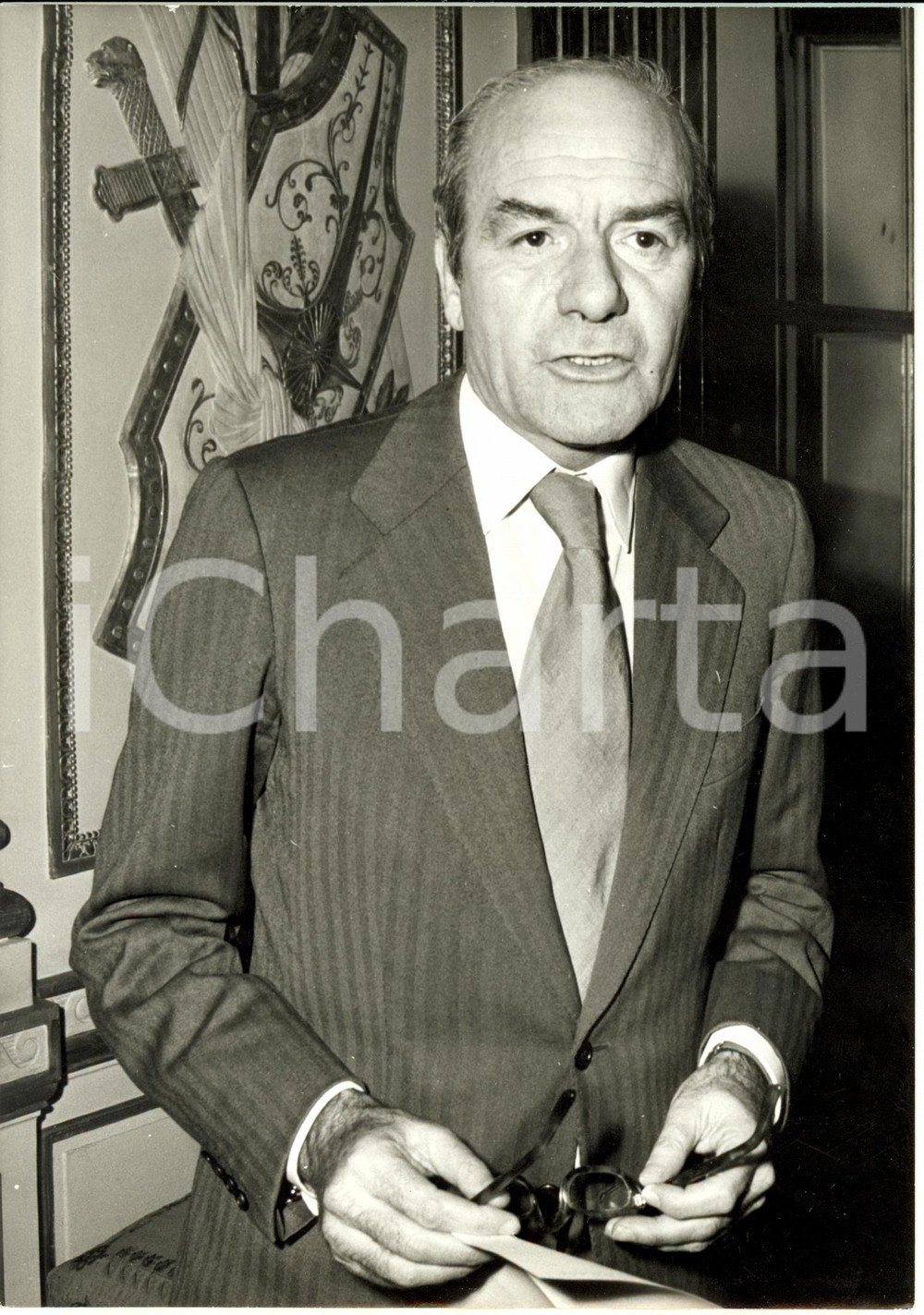 Fotografia d epoca originale 1974 PARIS Michel GUY SÃ©crÃ©taire d Etat Ã  la Culture Photographie UNIVERSAL 1