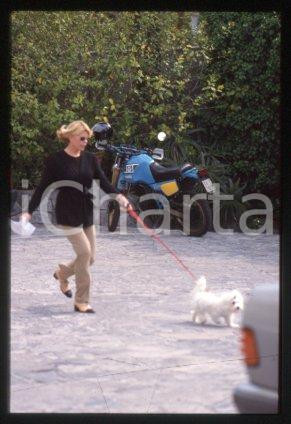 35mm vintage slide* 1997 ITALY American showgirl & actress Wendy WINDHAM (11)