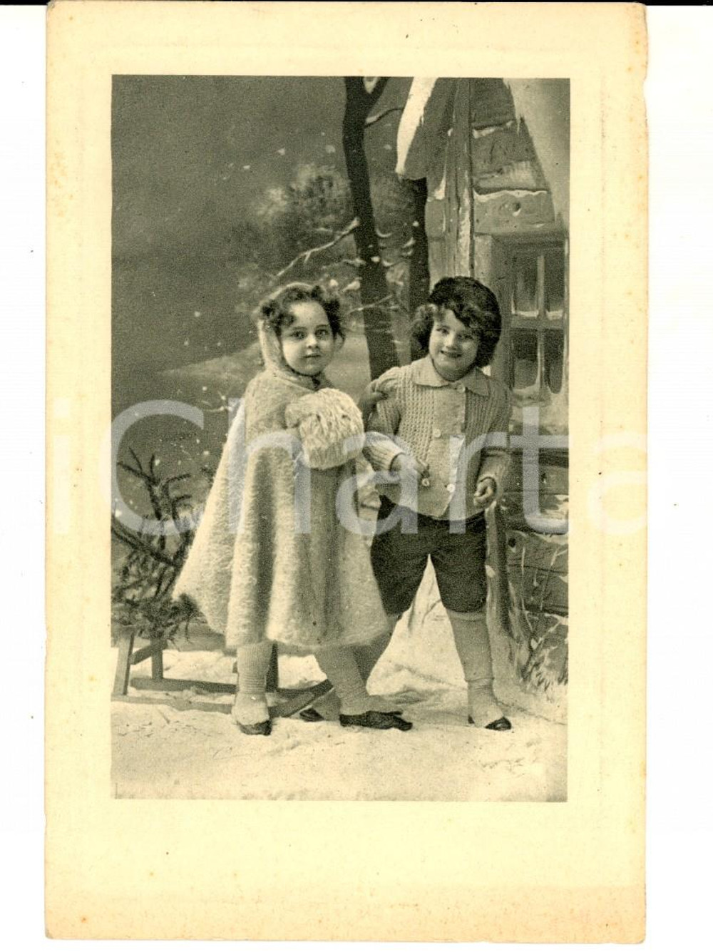 Cartolina originale da collezione 1912 COSTUMI Coppia di bambini nella neve Cartolina postale VINTAGE FP VG 1