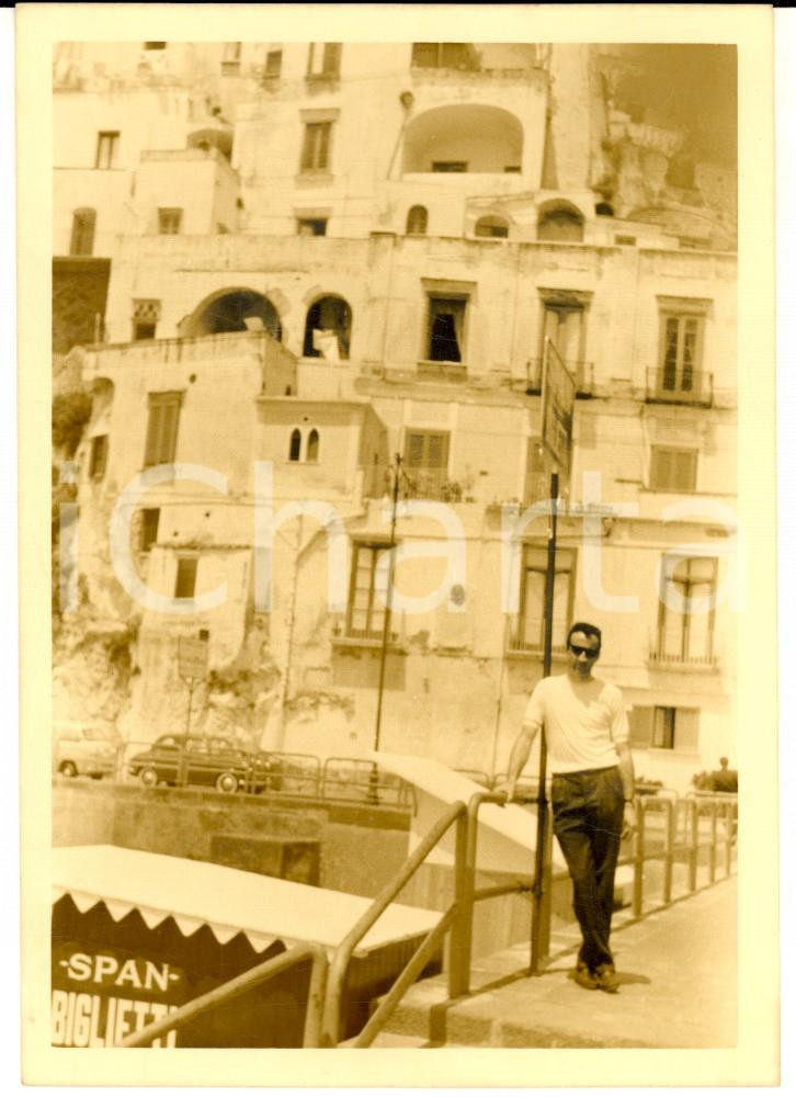 Fotografia d epoca originale 1950 ca AREA DI NAPOLI Lungomare con biglietteria SPAN Navigazione Foto VINTAGE 1