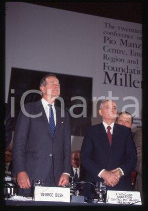 35mm vintage slide* 1990 ca POLITICS Mikhail GORBACHEV and George BUSH (12)