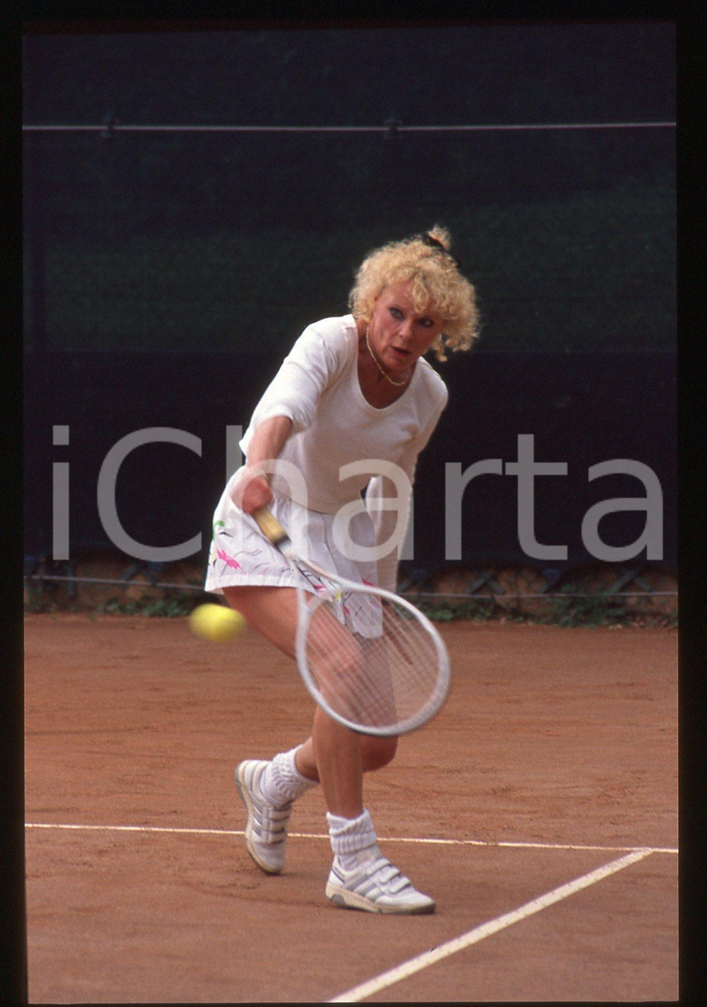 35mm vintage slide* 1990 ca ITALIA COSTUME - Elke SOMMER gioca a tennis (5)