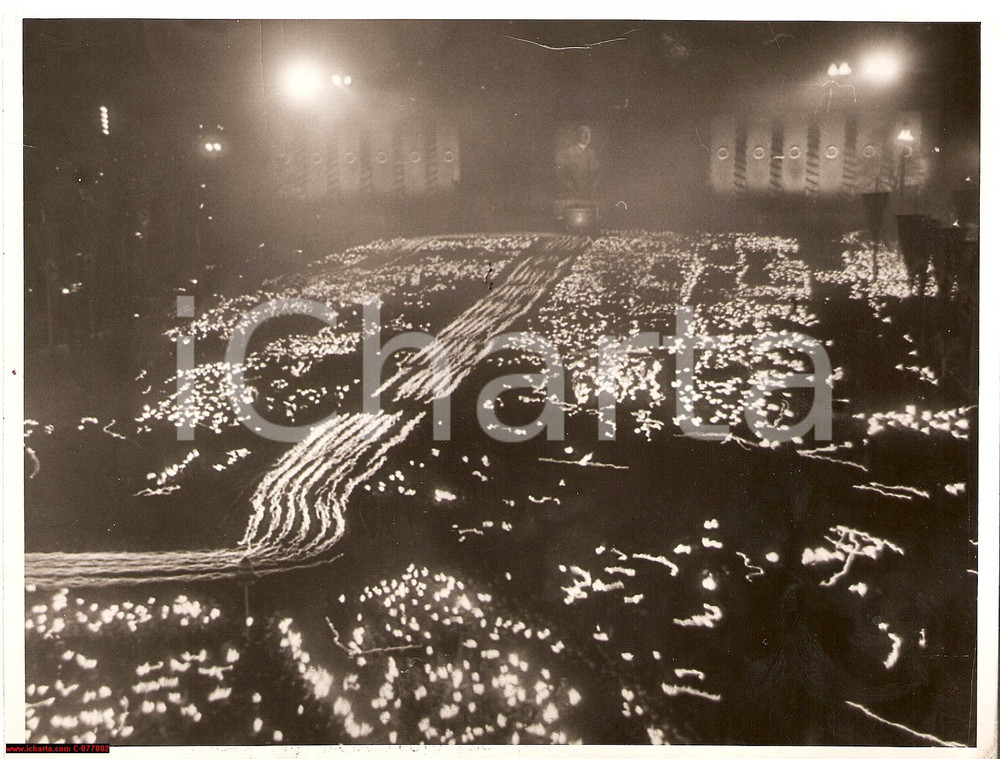 Fotografia d epoca originale 1938 BERLIN Notturno del LUSTGARTEN illuminato per il Giorno del Plebiscito FOTO 1