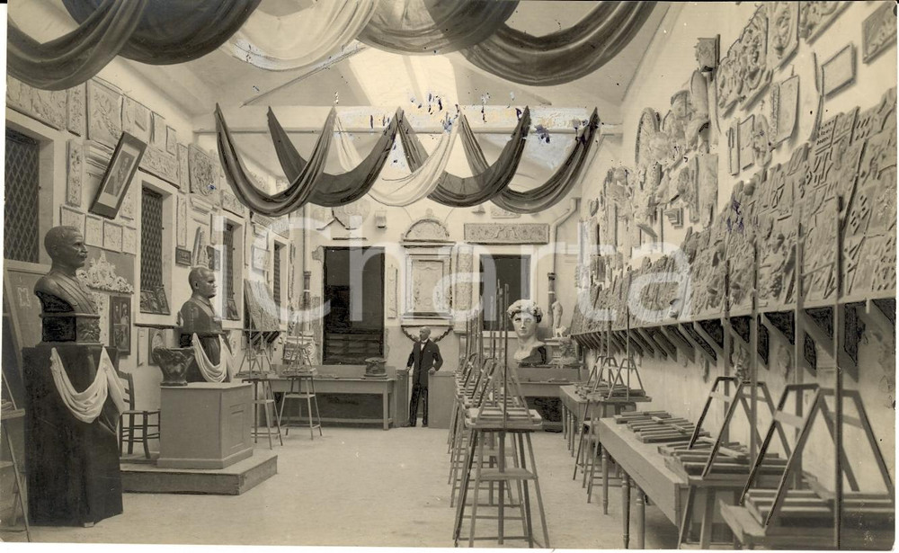 Fotografia d'epoca originale 1930 ca CATANIA Scuola Industriale Lavorazione plastica 1