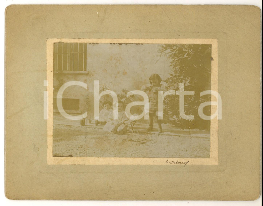 Fotografia d epoca originale 1910 ca AREA PIEMONTESE Giochi di bambine in giardino Foto E. ODERIO VINTAGE 1