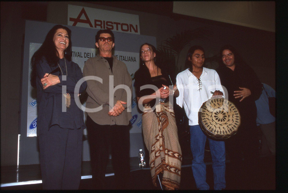 35mm vintage slide* 1995 SANREMO Robbie ROBERTSON Rita COOLIDGE Ritratto (6)