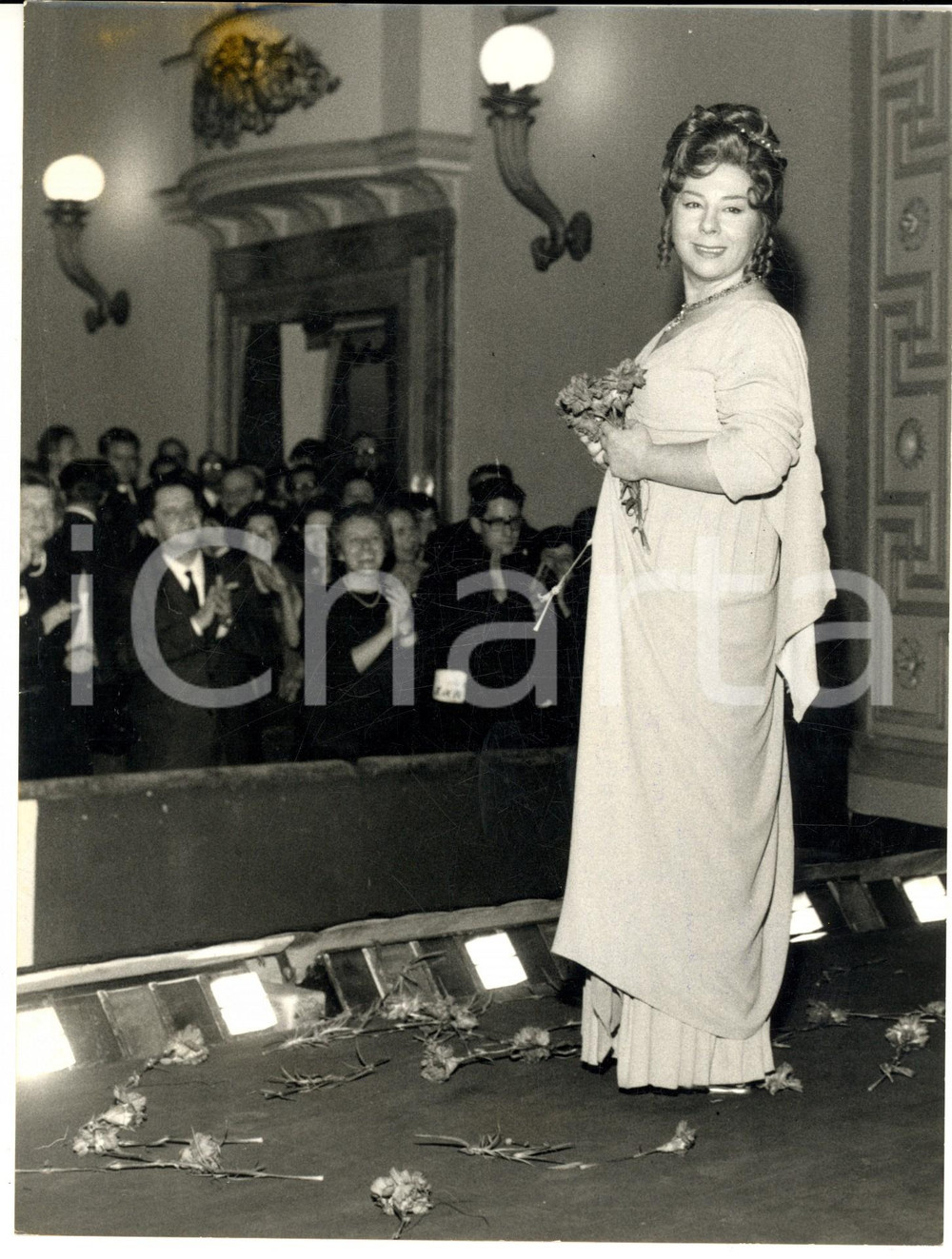 1966 MILANO Giulietta SIMIONATO - Addio alle scene in "La clemenza di Tito" Foto