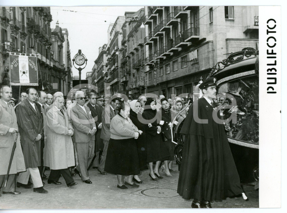 1957 NAPOLI Funerali delle vittime affondamento nave mercantile IEVOLI - Foto