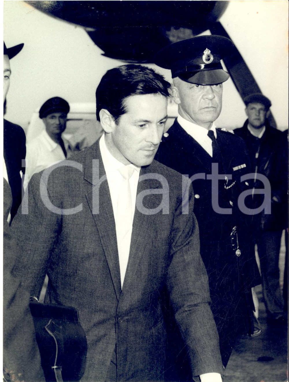 1960 LONDON Airport - Michael CABORN-WATERFIELD "Dandy Kim" extradited *Photo