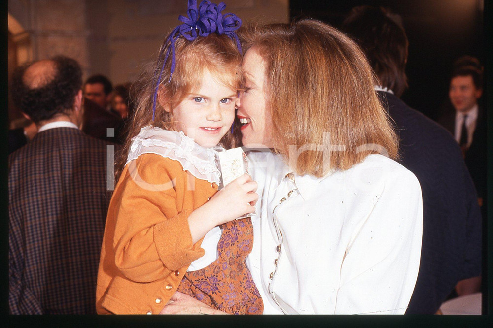35mm vintage slide* 1993 CINEMA Actress Jaime Lyn BAUER with a child (7)