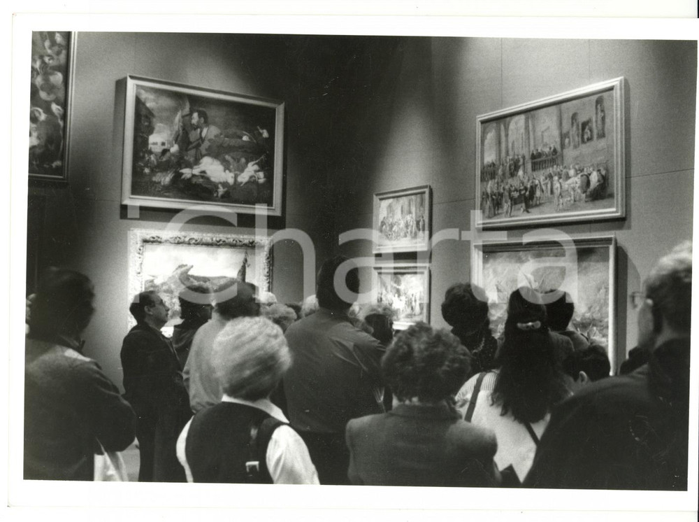 Fotografia d epoca originale 1997 GENOVA Palazzo Ducale  Visitatori alla mostra di Antoon VAN DYCK  Foto 1