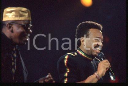 35mm vintage slide* 1993 ca MILAN - American band EARTH, WIND & FIRE (20)