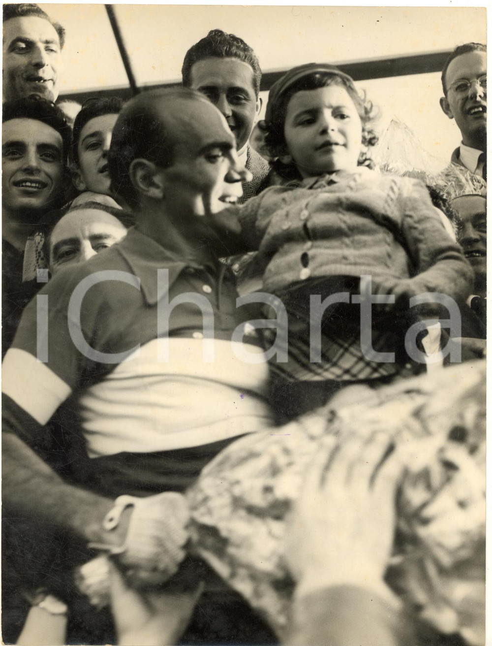 1953 CICLISMO Fiorenzo MAGNI nuovo campione d'Italia con la figlia *Foto 18x24