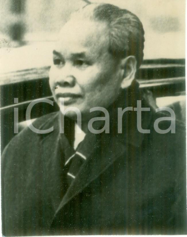 Fotografia d epoca originale 1975 ca VIETNAM Politico Xuan THUY in un uscita pubblica Fotografia 1