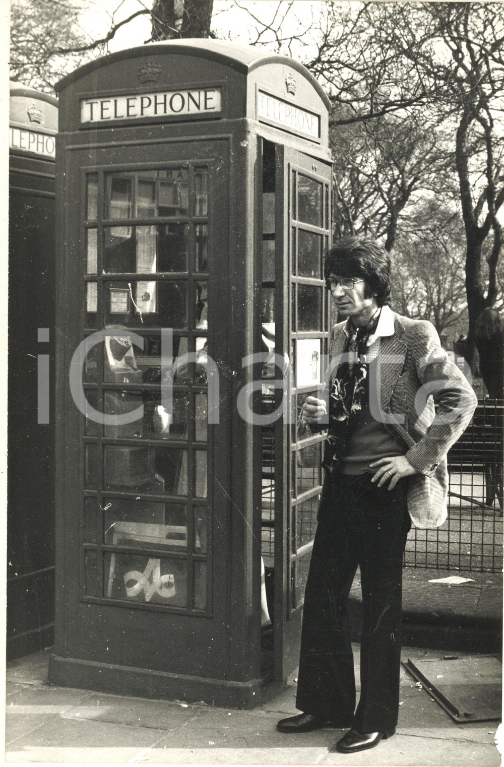 Fotografia d epoca originale 1972 EDINBURGH Eurovision Song Contest  Nicola DI BARI presso una cabina  Foto 1