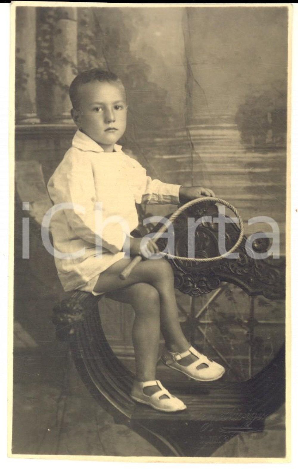1910 ca NAPOLI Ritratto di bambino con un frustino - Foto cartolina PARIGINA