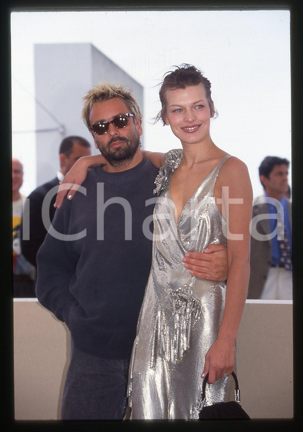 Fotografia d epoca originale 35mm vintage slide 1997 FESTIVAL DI CANNES Luc BESSON Milla JOVOVICH Ritratto 2 1