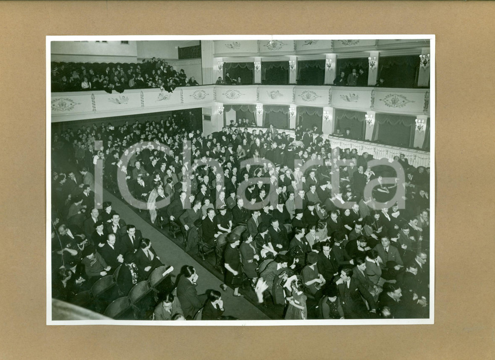 Fotografia d epoca originale 1938 BUDAPEST Proiezione film LLOYDS OF LONDON per RAS 1