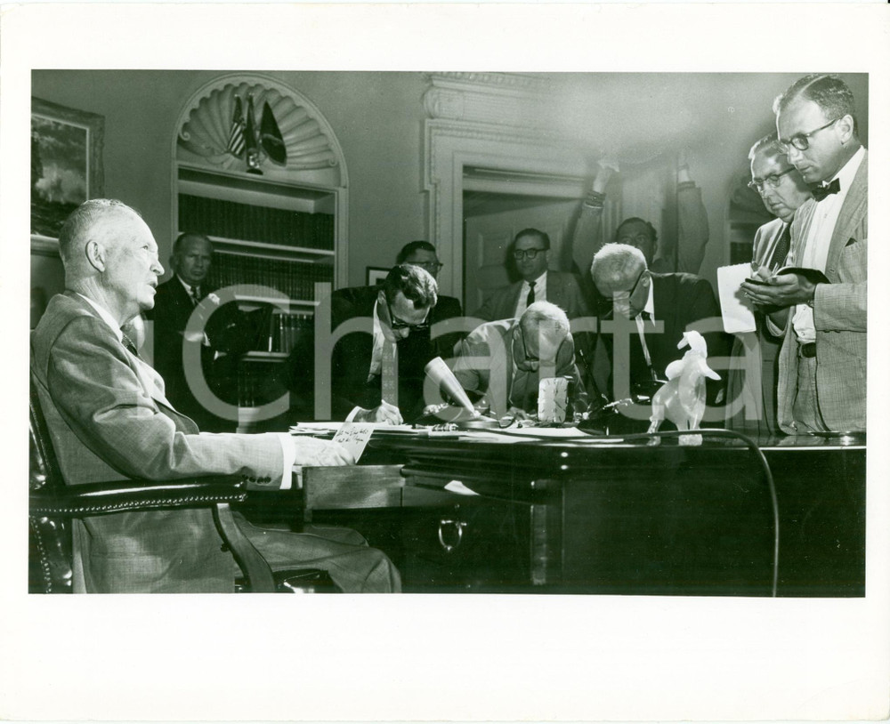 Fotografia d epoca originale 1956 WASHINGTON USA Presidente Dwight EISENHOWER conferenza in Sala Ovale 1