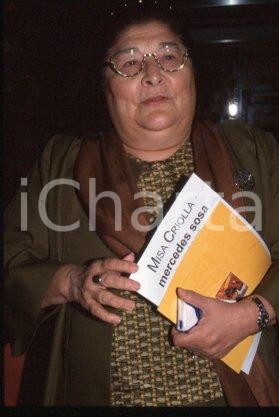 35mm vintage slide* 2000 ca MILAN "MISA CRIOLLA" singer Mercedes SOSA (2)