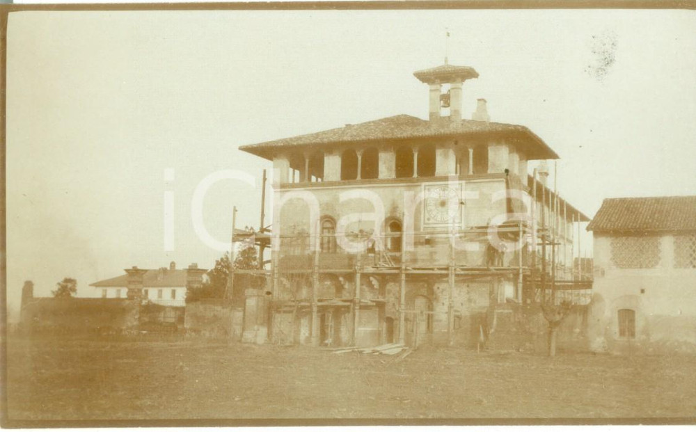 Fotografia d epoca originale 1910 MILANO BICOCCA DEGLI ARCIMBOLDI Preparativi di restauro  Fotografia 1