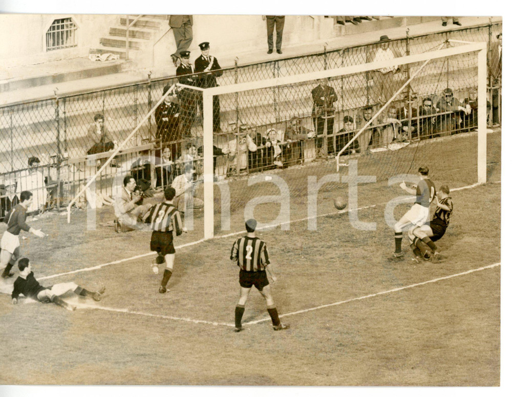 1960 CAMPIONATO CALCIO - INTER-ROMA 1-3 Gol di Pedro MANFREDINI *Foto 18x13 cm