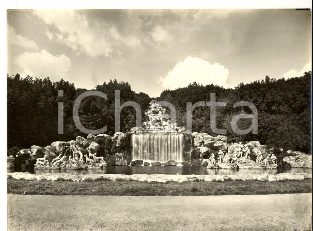 Fotografia d epoca originale 1950 ca CASERTA Palazzo Reale  Cascata con Diana e Atteone Foto ANDERSON 25x19 1