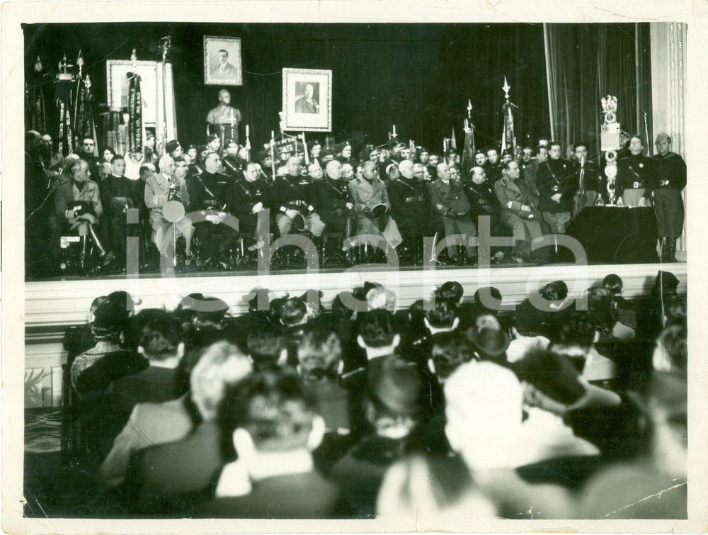 Fotografia d epoca originale 1936 TORINO Rino PARENTI sul palco dell Assemblea dei Rurali Fotografia 1