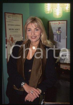 35mm vintage slide* 1988 ca ITALY Portrait of an actress Alessandra CARELLA (13)