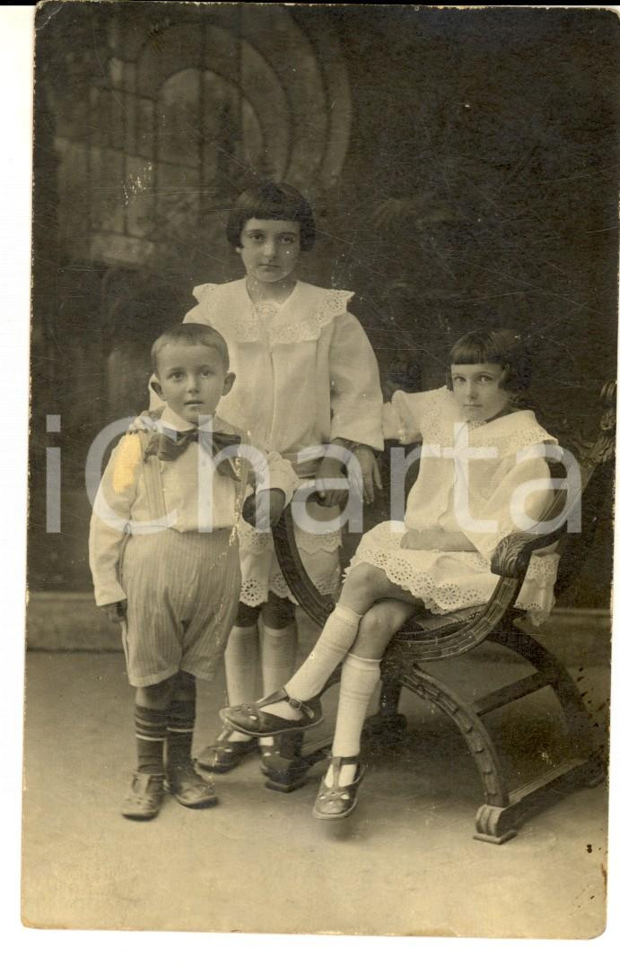 Fotografia d epoca originale 1917 MILANO  Ritratto di tre fratellini al nonno RIBOLDI Foto cartolina ZAGO VG 1