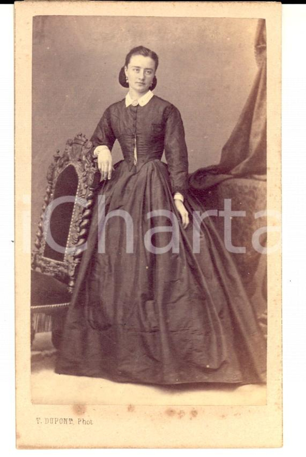 Fotografia d epoca originale 1880 ca ORAN ALGERIE Ritratto di donna in abito scuro Foto DUPONT 1