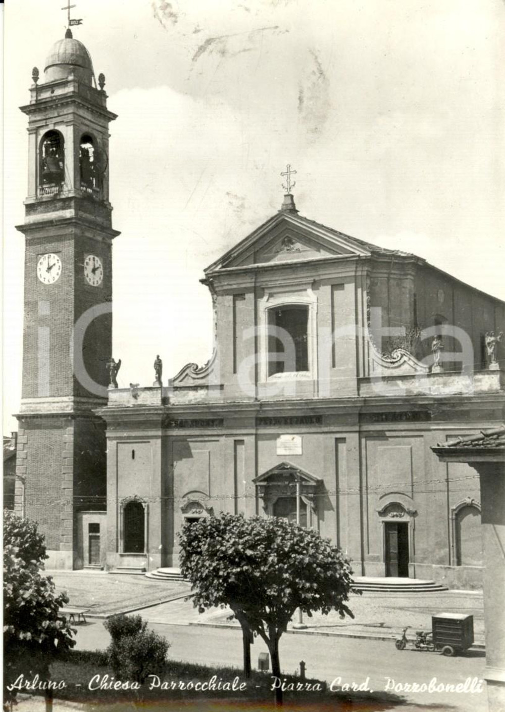 Cartolina originale da collezione 1966 ARLUNO (MI) Chiesa parrocchiale in Piazza POZZOBONELLI *Cartolina FG VG 1