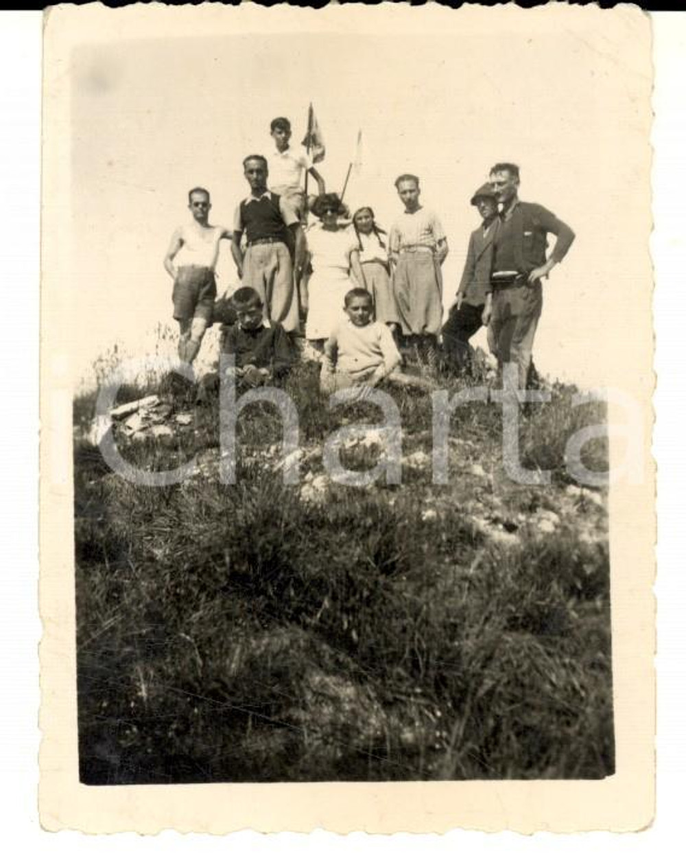Fotografia d epoca originale 1938 PIZZO RAGNO VB Escursionisti con bambini prima della cima Foto 7x9 cm 1