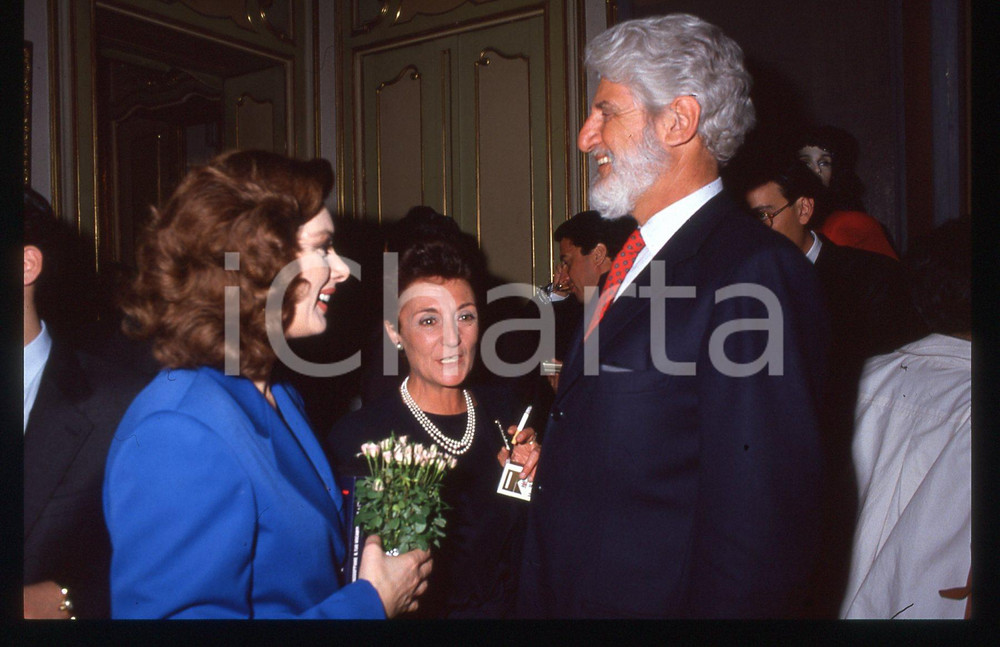 35mm vintage slide* 1995 ca Edwige FENECH Party sfilata