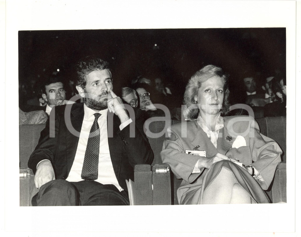 1990 ca CONFINDUSTRIA Roberto FORMIGONI seduto in platea *Foto VINTAGE 25x20