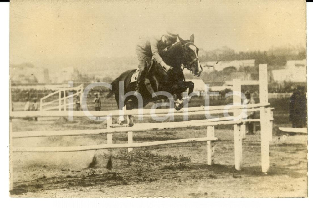 Fotografia d'epoca originale 1915 ca ROMA Militare in addestramento SCUOLA DI CAVALLERIA in Piazza di SIENA 1