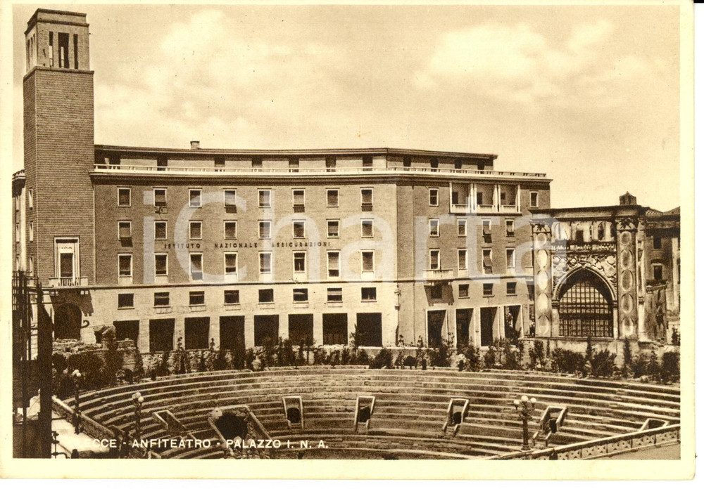 Cartolina originale da collezione 1952 LECCE Istituto Nazionale Assicurazioni e Anfiteatro Romano Cartolina FG VG 1