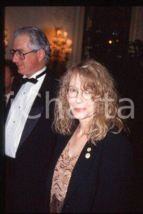 35mm vintage slide* 1996 ca CINEMA American actress Mia FARROW Harris YULIN (11)