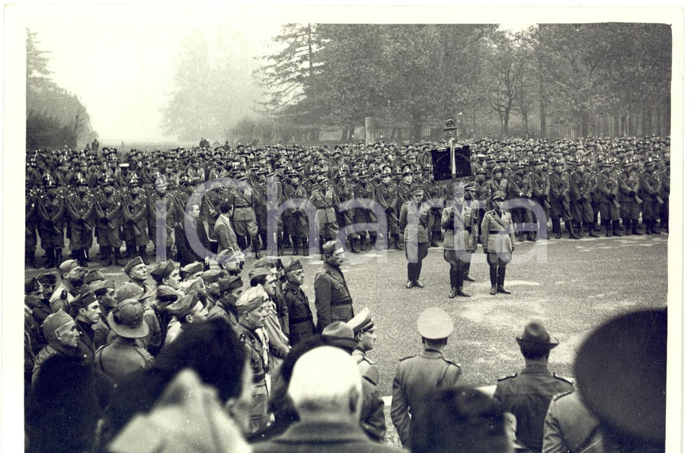 Fotografia d epoca originale 1939 MILANO Parco SEMPIONE Raduno Milizia PROTEZIONE ANTIAEREA Foto 1