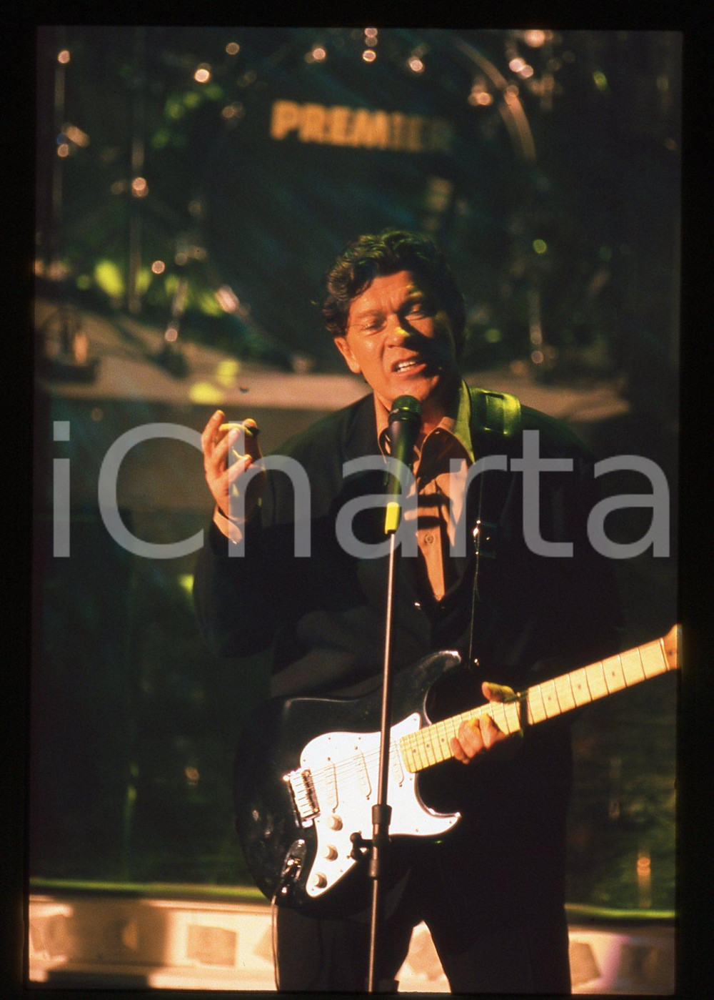 35mm vintage slide* 1995ca MUSICA Robbie ROBERTSON in concerto Ritratto (6)