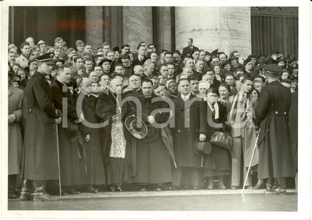 Fotografia d epoca originale 1940 ROMA SAN PIETRO Ildefonso SCHUSTER con pellegrini MILANESI Fotografia 1