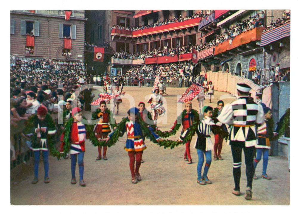 Cartolina originale da collezione 1970 ca PALIO DI SIENA Paggetti con festoni di alloro Cartolina VINTAGE FG NV 1