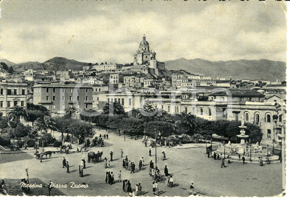 Cartolina originale da collezione 1940 ca MESSINA Piazza Duomo Cartolina postale FG VG 1