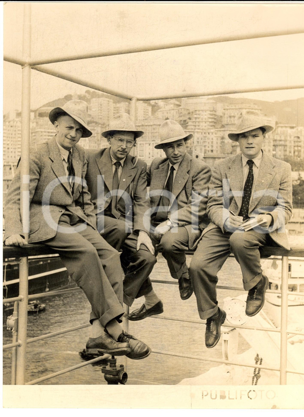 1955 GENOVA ALPINISMO DYHRENFURTH Expedition parte per l'Himalaya - Foto