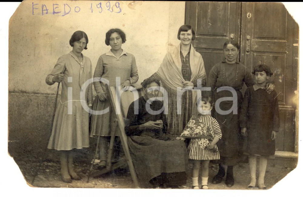 Fotografia d'epoca originale 1929  FAEDO (TN) Gruppo di famiglia al femminile *Foto VINTAGE FP 1