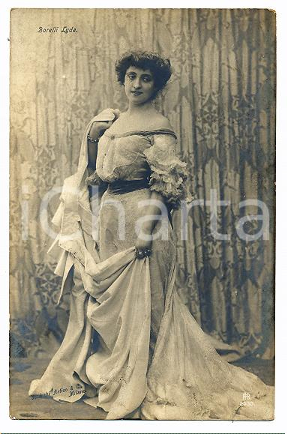 1910 ca TEATRO Lyda BORELLI Ritratto in costume di scena *Cartolina FP NV