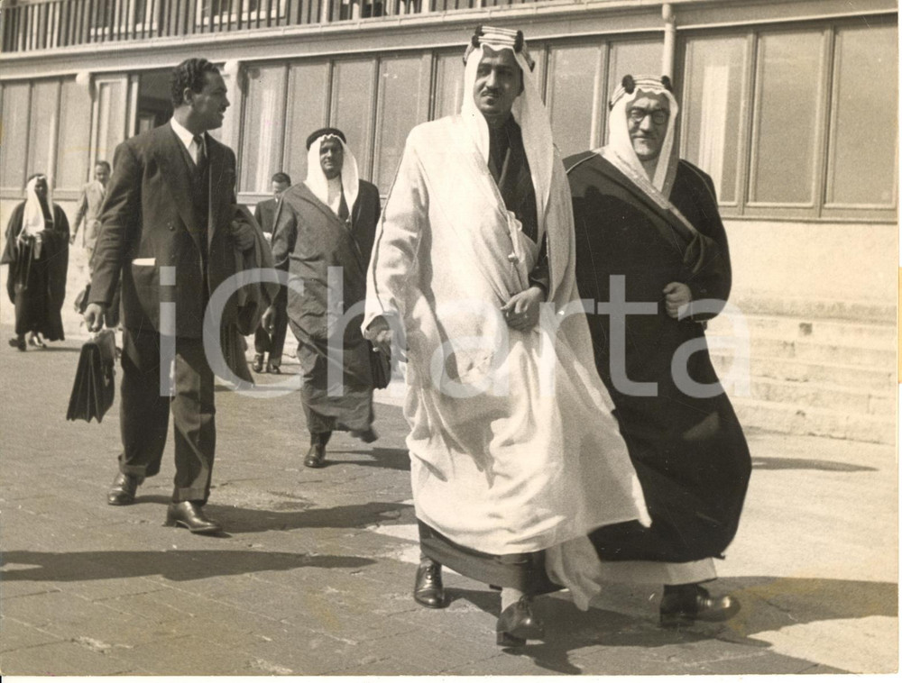 1953 MUNICH (D) Arrival of King Faisal of Saudi Arabia- Photo 20x15 cm
