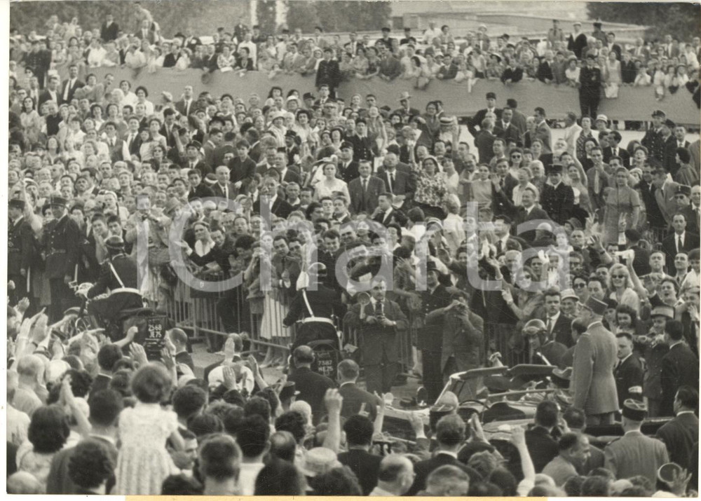 1960 MONT VALERIEN Général DE GAULLE à l'anniversaire Appel du 18 Juin *Photo